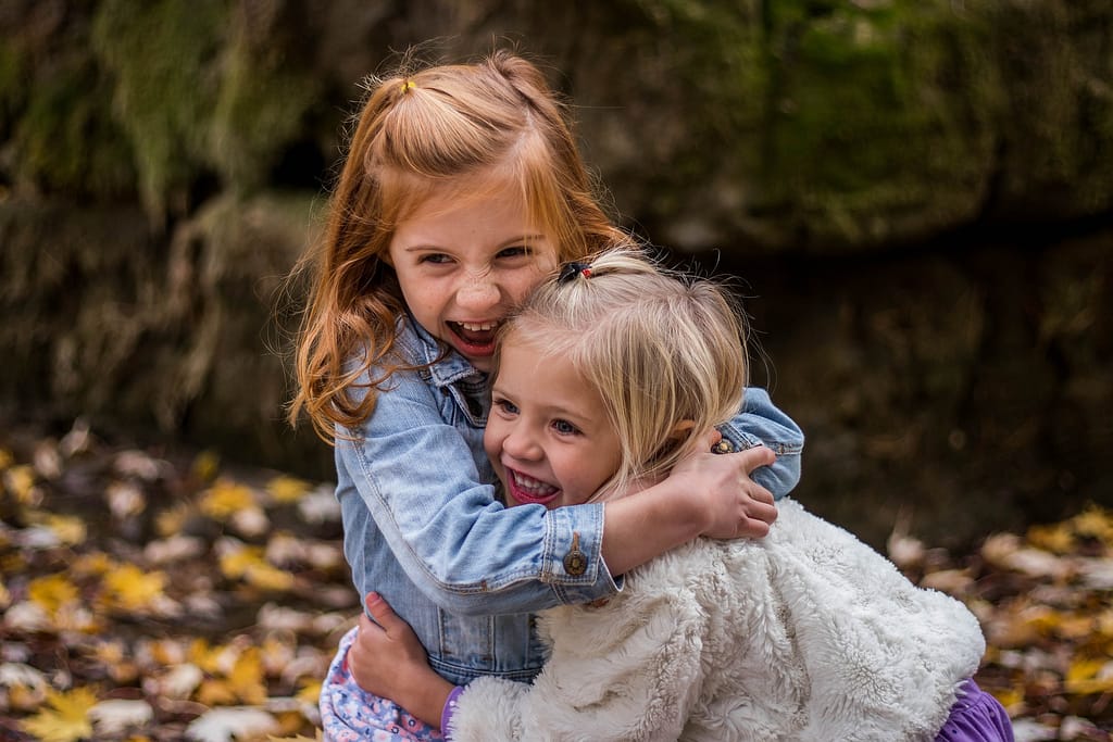hugs that be happy when feeling down